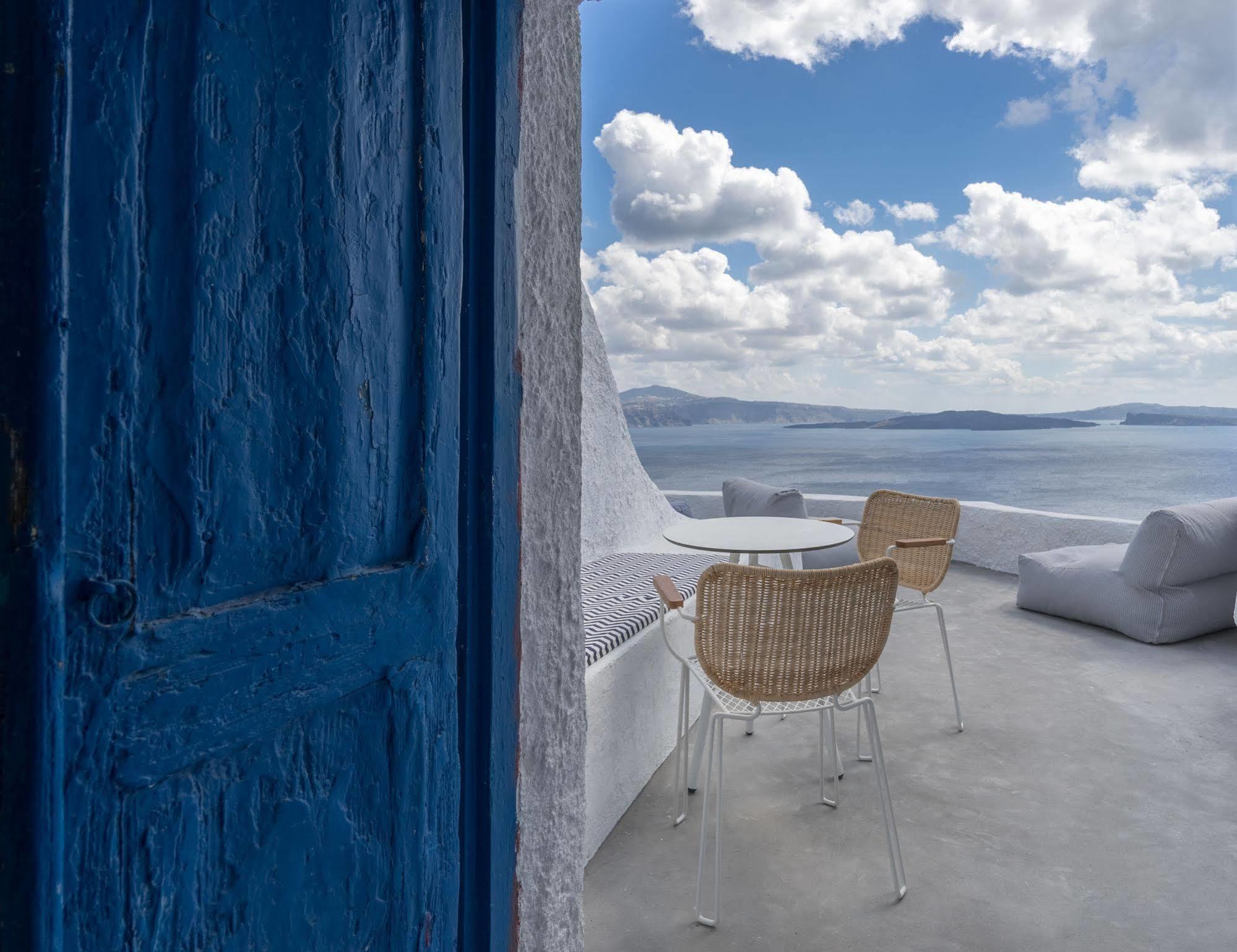 Gaia Suites Oia  Exterior photo